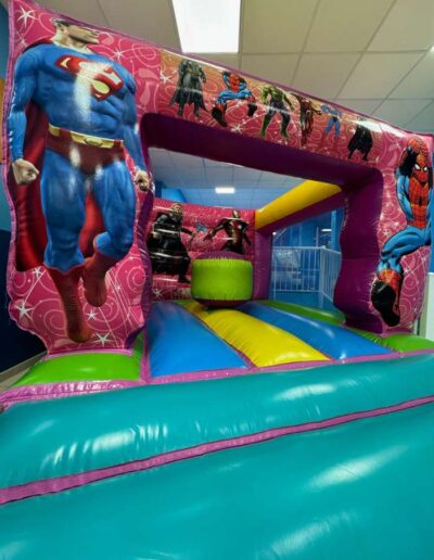 Instalaciones Parque Infantil Wau Wau